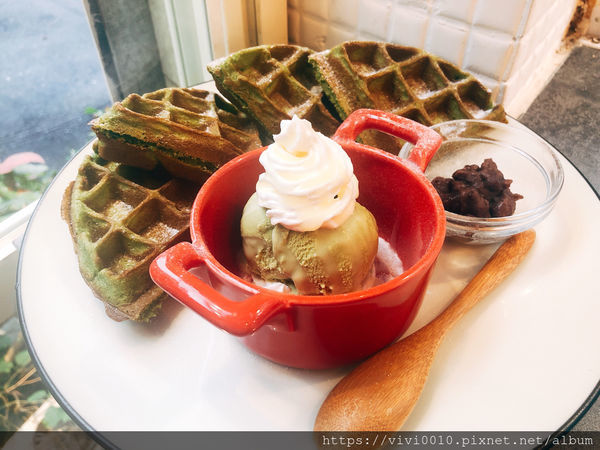 圓圓家愛吃貨-<台北芝山美食>夢幻的乾燥花玻璃屋,少女們怎能不造訪,伍伍零-咖啡與餐,悠閒的下午時光