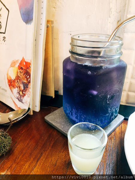 圓圓家愛吃貨-<台北芝山美食>夢幻的乾燥花玻璃屋,少女們怎能不造訪,伍伍零-咖啡與餐,悠閒的下午時光