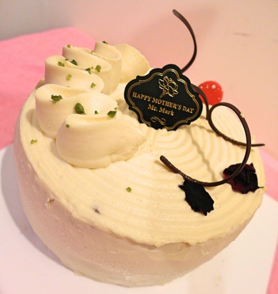 馬可先生麵包坊(羅斯福店):❤️美食❤️【台北。中正】馬可先生-雜糧麵包烘焙坊★玫瑰天使雜糧燕麥豆漿蛋糕/母親節限定/清新養生令人愛不釋手