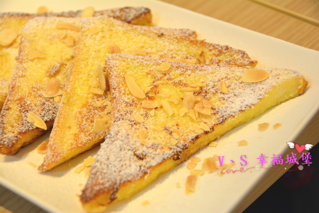 【新北美食】新莊早午餐 果亞烘焙GoA Bakery ~ 讓你在麵包香的氛圍裡，吃著美味又豐盛的早午餐，不怕人吃的大份量餐點一定讓你傻眼