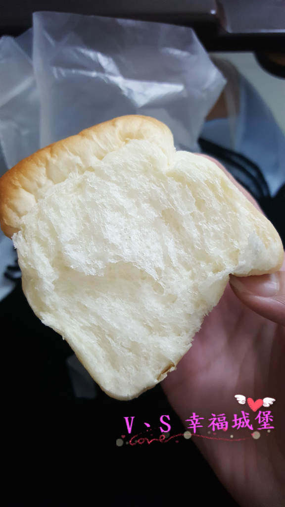 【新北美食】新莊早午餐 果亞烘焙GoA Bakery ~ 讓你在麵包香的氛圍裡，吃著美味又豐盛的早午餐，不怕人吃的大份量餐點一定讓你傻眼