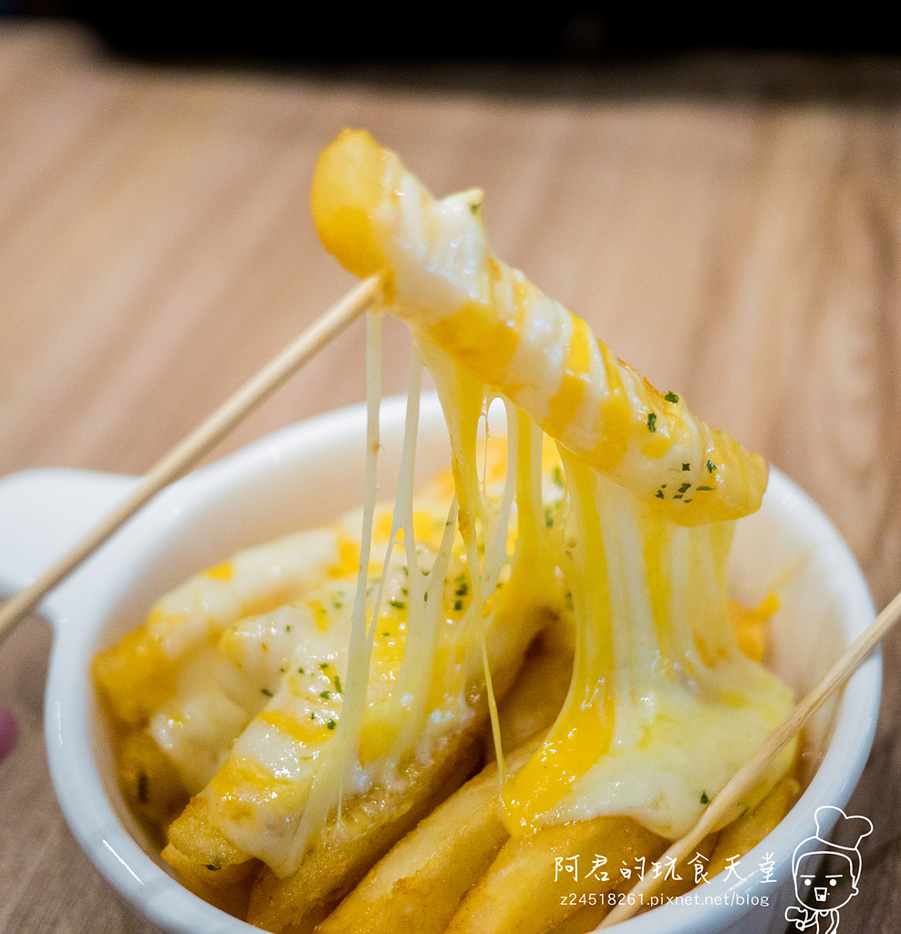 【台北】Whos Tea 鬍子茶｜台北復興南店｜招牌竹炭帕里尼｜體驗團