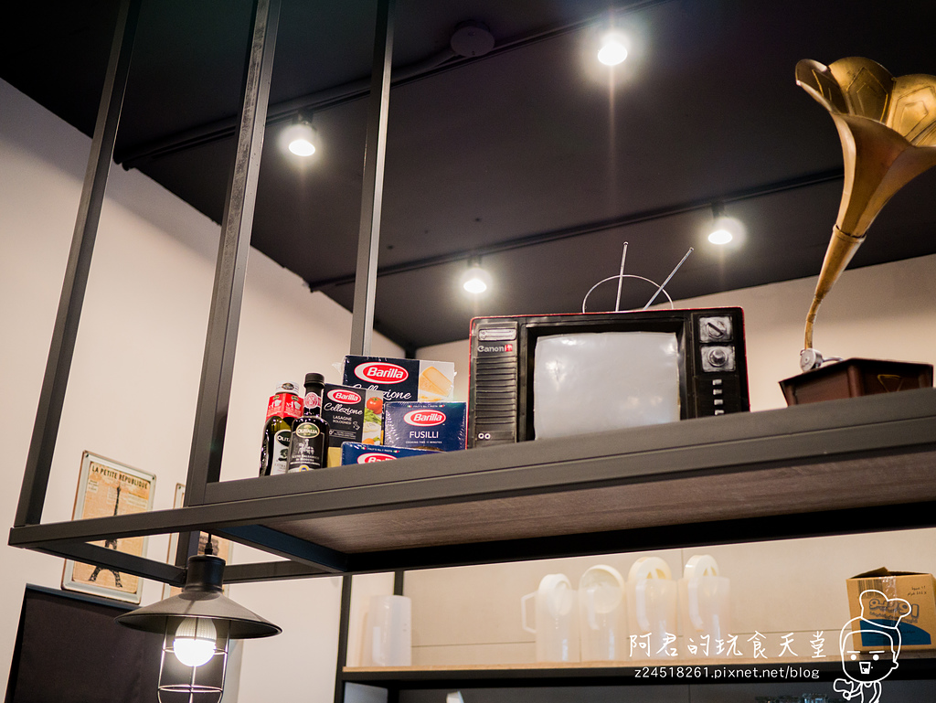 【台北】Whos Tea 鬍子茶｜台北復興南店｜招牌竹炭帕里尼｜體驗團