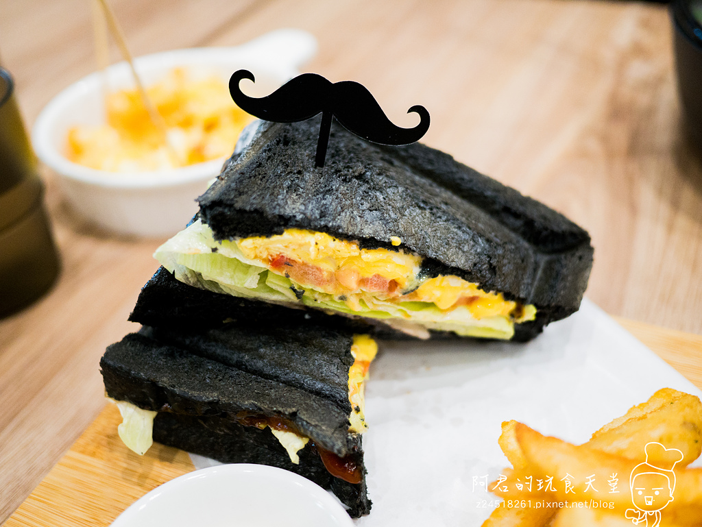 【台北】Whos Tea 鬍子茶｜台北復興南店｜招牌竹炭帕里尼｜體驗團