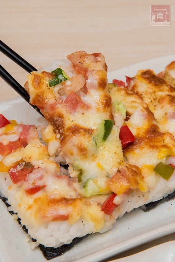 【台南美食】九宮格餐盒限定供應｜日式茶泡飯｜日式三杯雞套餐｜外帶三份88折｜焗烤壽司~~焗米g-me焗烤壽司 - 南人幫