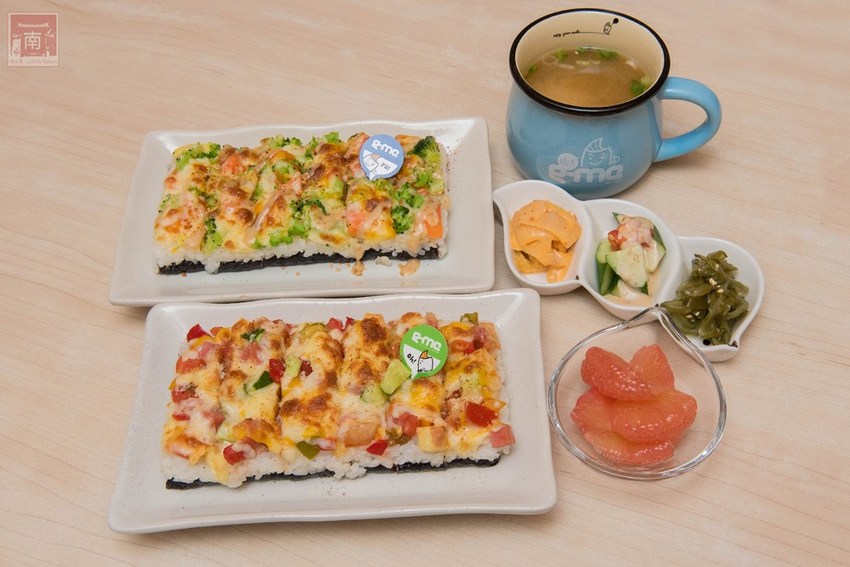 【台南美食】九宮格餐盒限定供應｜日式茶泡飯｜日式三杯雞套餐｜外帶三份88折｜焗烤壽司~~焗米g-me焗烤壽司 - 南人幫