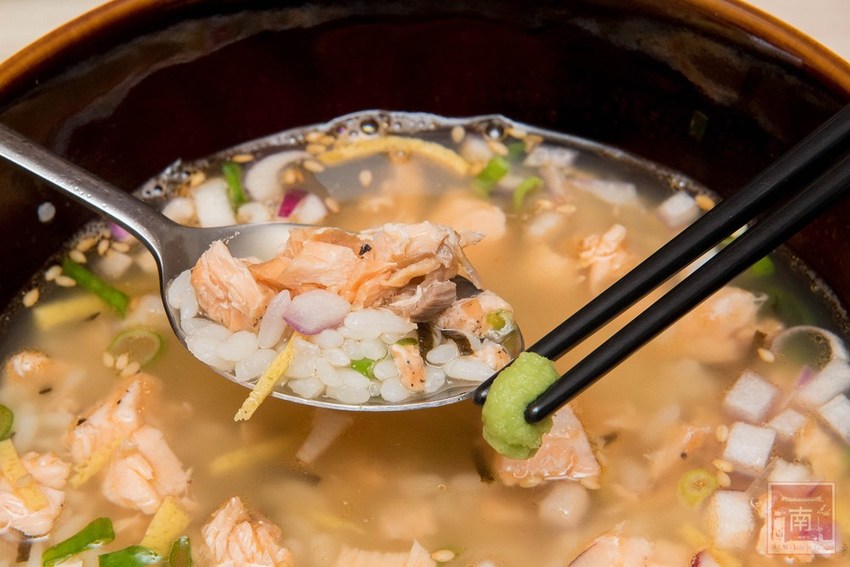 【台南美食】九宮格餐盒限定供應｜日式茶泡飯｜日式三杯雞套餐｜外帶三份88折｜焗烤壽司~~焗米g-me焗烤壽司 - 南人幫