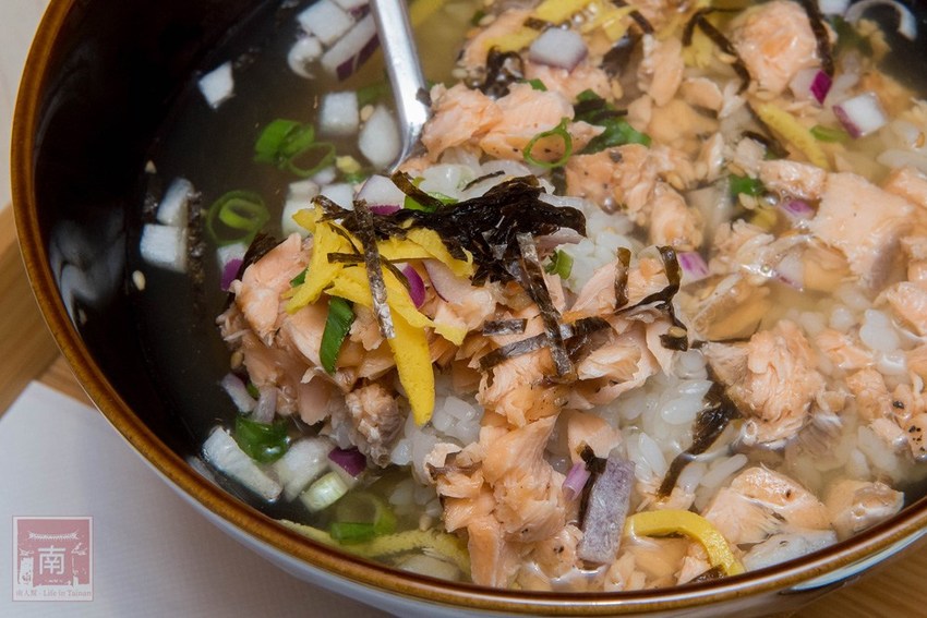 【台南美食】九宮格餐盒限定供應｜日式茶泡飯｜日式三杯雞套餐｜外帶三份88折｜焗烤壽司~~焗米g-me焗烤壽司 - 南人幫