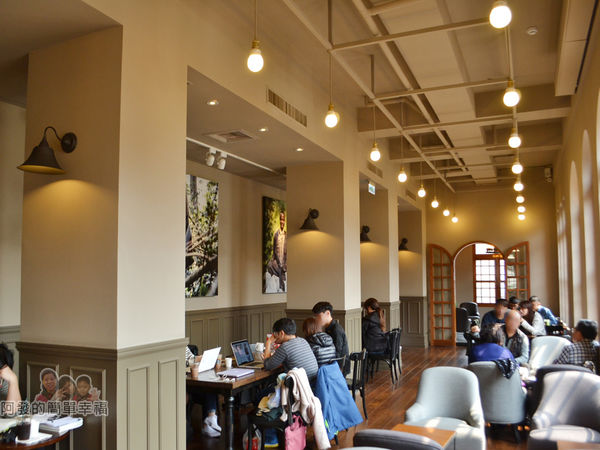 星巴克保安門市17-十分典雅的環境
