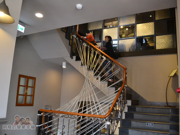 星巴克保安門市14-通往3樓的階梯