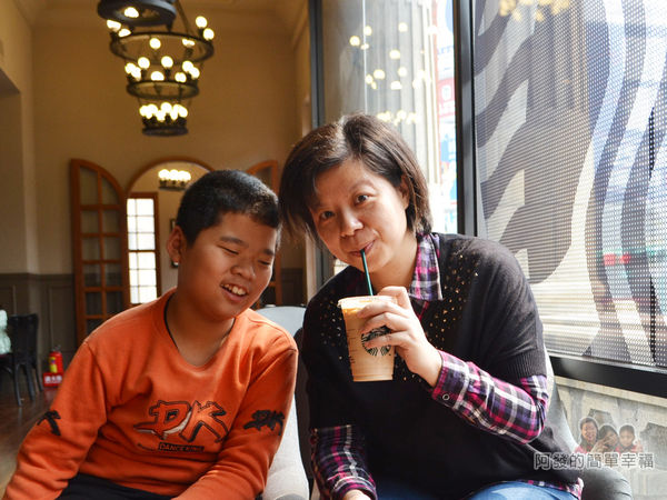 星巴克保安門市29-悠閒又愜意的午茶時光