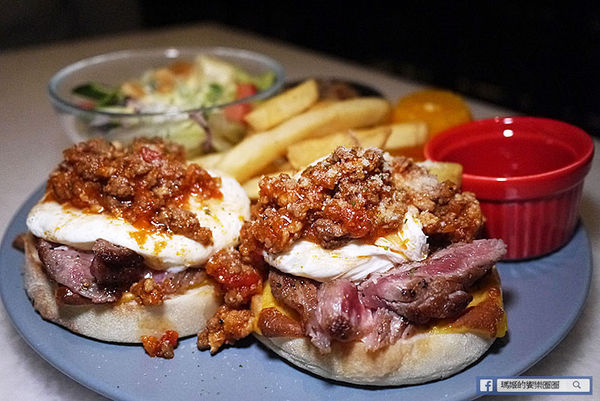 台北信義【Freaks Café & Bistro 癮客餐酒館/誠品信義店】。信義區餐酒館。捷運市府站美食