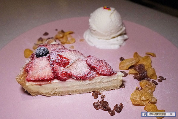 台北信義【Freaks Café & Bistro 癮客餐酒館/誠品信義店】。信義區餐酒館。捷運市府站美食