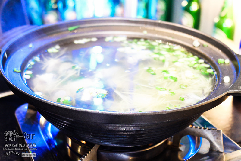 氵酉卒-Bar(酒醉吧)【大里居酒屋】|台中市大里區創意台式餐酒館;好友聚餐的地方。