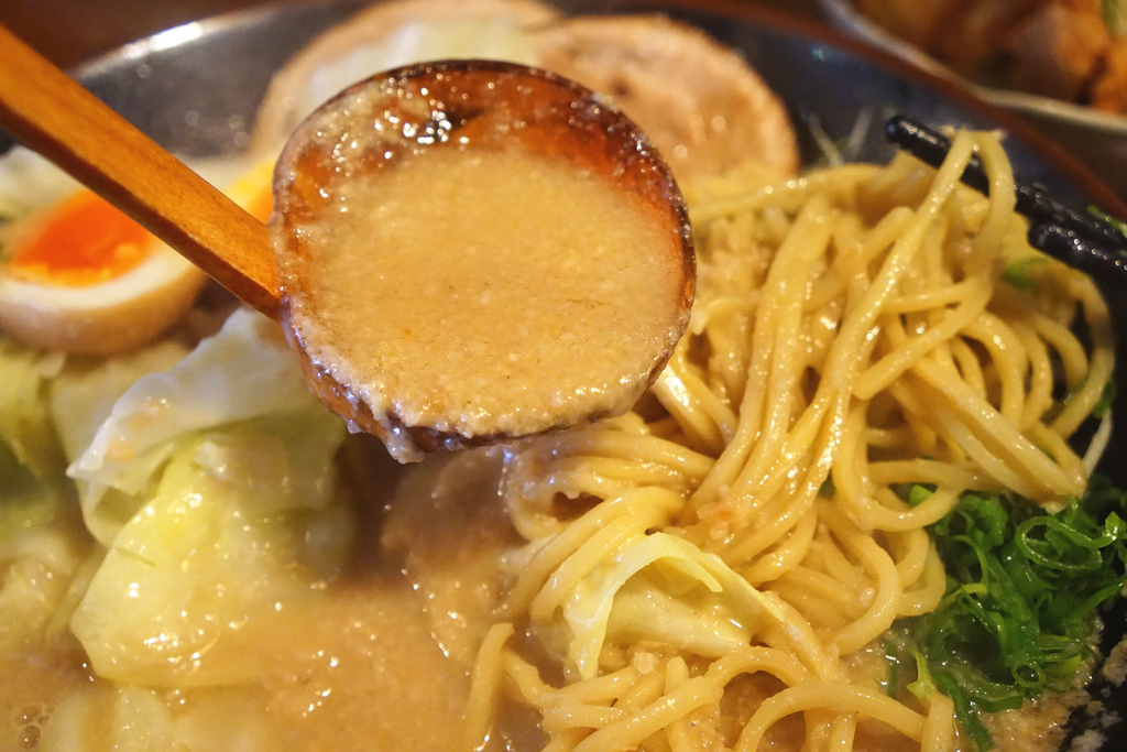 濃蒜豚骨拉麵 濃蒜豚骨拉麵