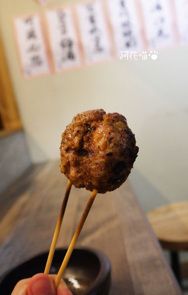 豚豚拍子：【豬串燒│東區】豬心室、橫隔膜、豬臉頰，就是只賣豬『豚豚拍子』