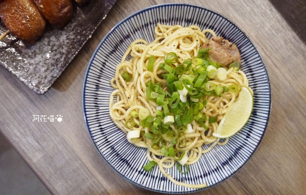 豚豚拍子：【豬串燒│東區】豬心室、橫隔膜、豬臉頰，就是只賣豬『豚豚拍子』