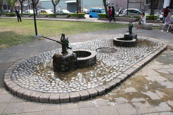 莒光公園: 【桃園景點】中壢莒光公園櫻花步道~櫻花滿開大爆炸