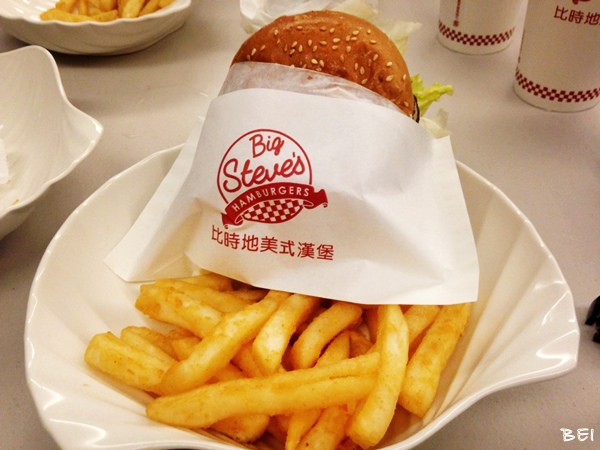 【台中美食】比時地美式漢堡∞滿足、上癮、人間神級漢堡