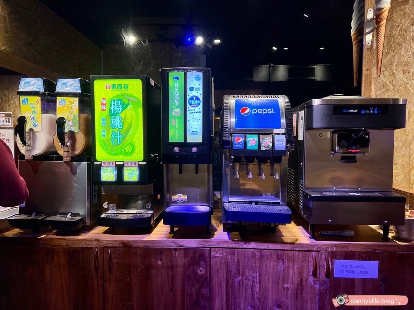 小海水產 │新北美食•必吃龍蝦鍋!大份量高CP值海鮮拼盤