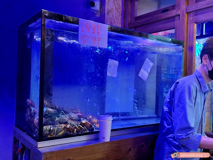 小海水產 │新北美食•必吃龍蝦鍋!大份量高CP值海鮮拼盤