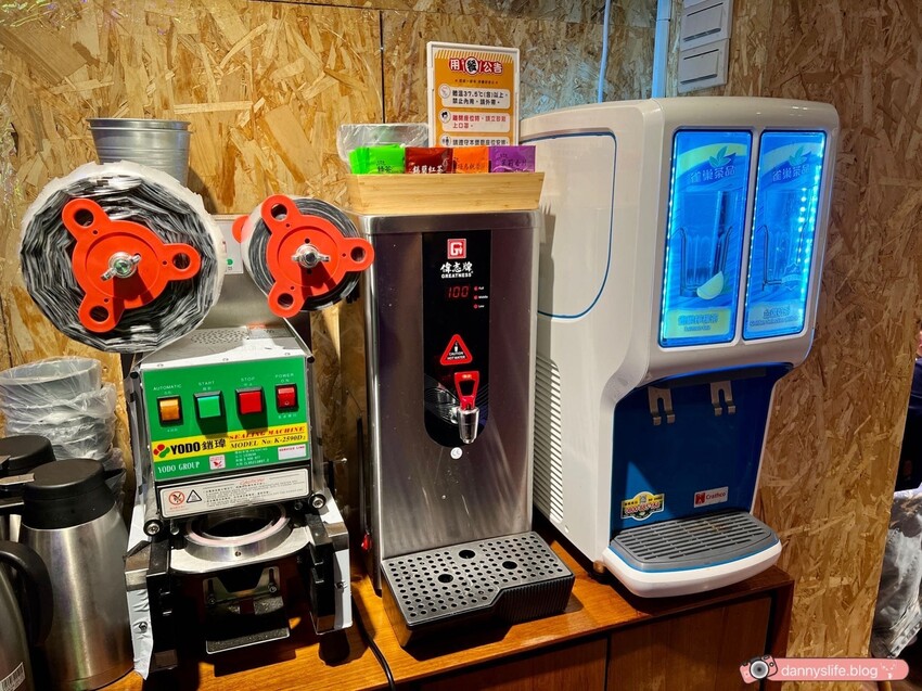 小海水產 │新北美食•必吃龍蝦鍋!大份量高CP值海鮮拼盤