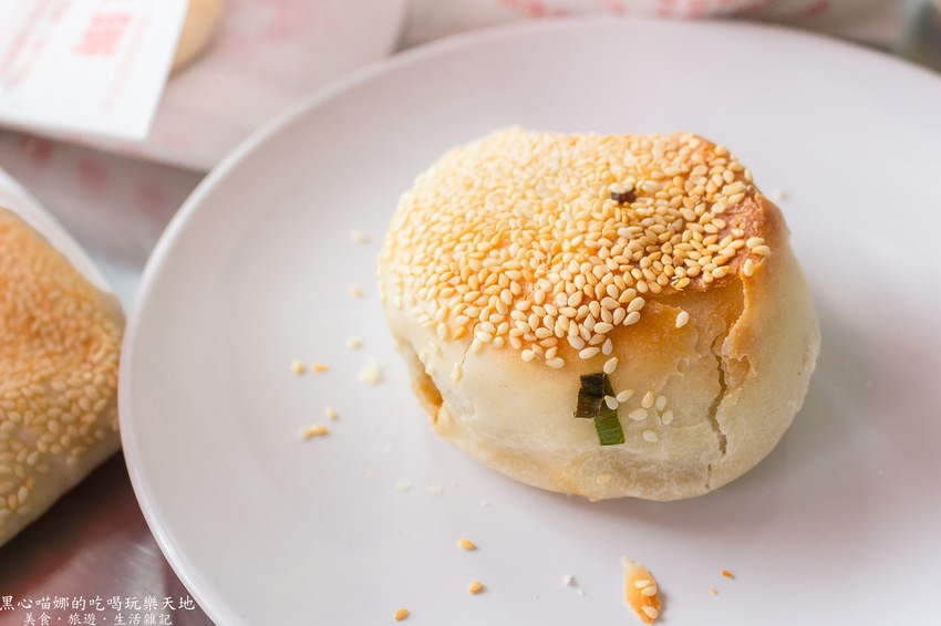 高雄前金︱凃記胡椒餅　胡椒香濃郁、餡料飽滿的老字號胡椒餅鋪！