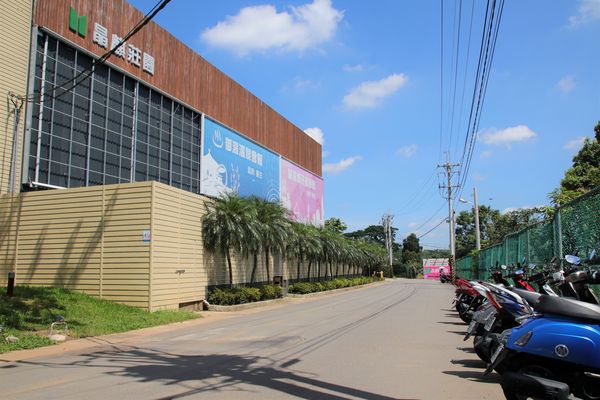 晶麒莊園: 【桃園平鎮景點】晶麒莊園宴會館HONEYWOOD CAFÉ~異國歐式夢幻教堂/浪漫LOVE花園/喜宴餐廳/桃園平鎮免費熱拍新景點