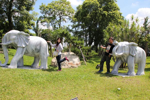 晶麒莊園: 【桃園平鎮景點】晶麒莊園宴會館HONEYWOOD CAFÉ~異國歐式夢幻教堂/浪漫LOVE花園/喜宴餐廳/桃園平鎮免費熱拍新景點