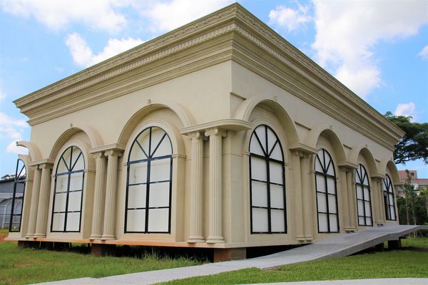 晶麒莊園: 【桃園平鎮景點】晶麒莊園宴會館HONEYWOOD CAFÉ~異國歐式夢幻教堂/浪漫LOVE花園/喜宴餐廳/桃園平鎮免費熱拍新景點