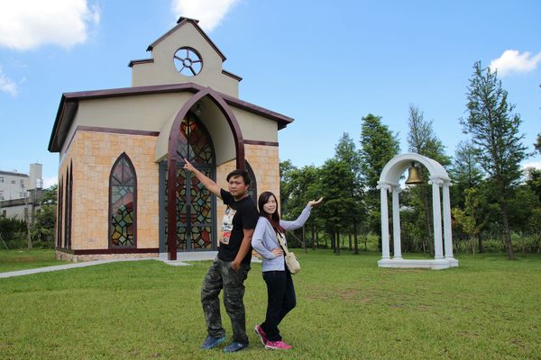 晶麒莊園: 【桃園平鎮景點】晶麒莊園宴會館HONEYWOOD CAFÉ~異國歐式夢幻教堂/浪漫LOVE花園/喜宴餐廳/桃園平鎮免費熱拍新景點