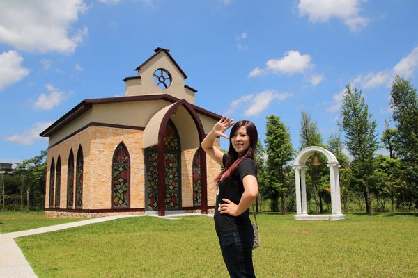 晶麒莊園: 【桃園平鎮景點】晶麒莊園宴會館HONEYWOOD CAFÉ~異國歐式夢幻教堂/浪漫LOVE花園/喜宴餐廳/桃園平鎮免費熱拍新景點