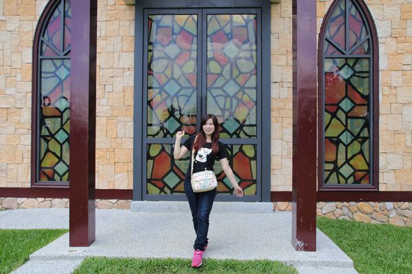 晶麒莊園: 【桃園平鎮景點】晶麒莊園宴會館HONEYWOOD CAFÉ~異國歐式夢幻教堂/浪漫LOVE花園/喜宴餐廳/桃園平鎮免費熱拍新景點