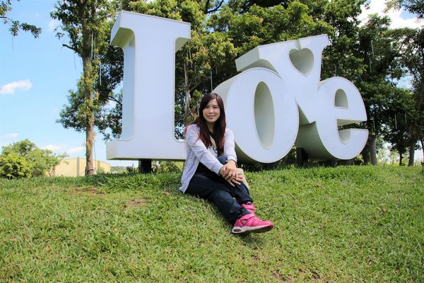 晶麒莊園: 【桃園平鎮景點】晶麒莊園宴會館HONEYWOOD CAFÉ~異國歐式夢幻教堂/浪漫LOVE花園/喜宴餐廳/桃園平鎮免費熱拍新景點