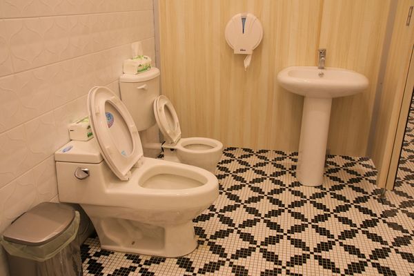 晶麒莊園: 【桃園平鎮景點】晶麒莊園宴會館HONEYWOOD CAFÉ~異國歐式夢幻教堂/浪漫LOVE花園/喜宴餐廳/桃園平鎮免費熱拍新景點