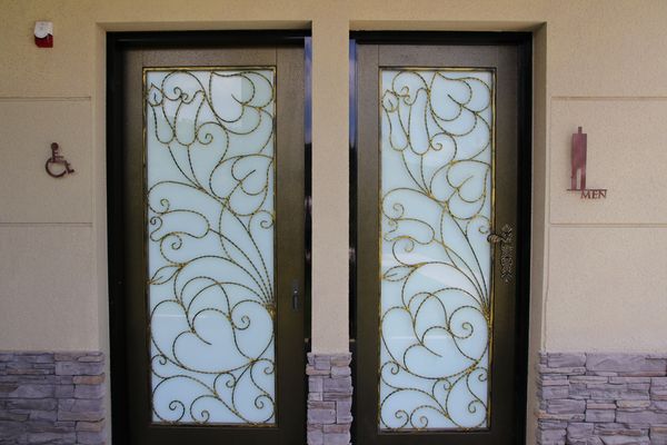 晶麒莊園: 【桃園平鎮景點】晶麒莊園宴會館HONEYWOOD CAFÉ~異國歐式夢幻教堂/浪漫LOVE花園/喜宴餐廳/桃園平鎮免費熱拍新景點