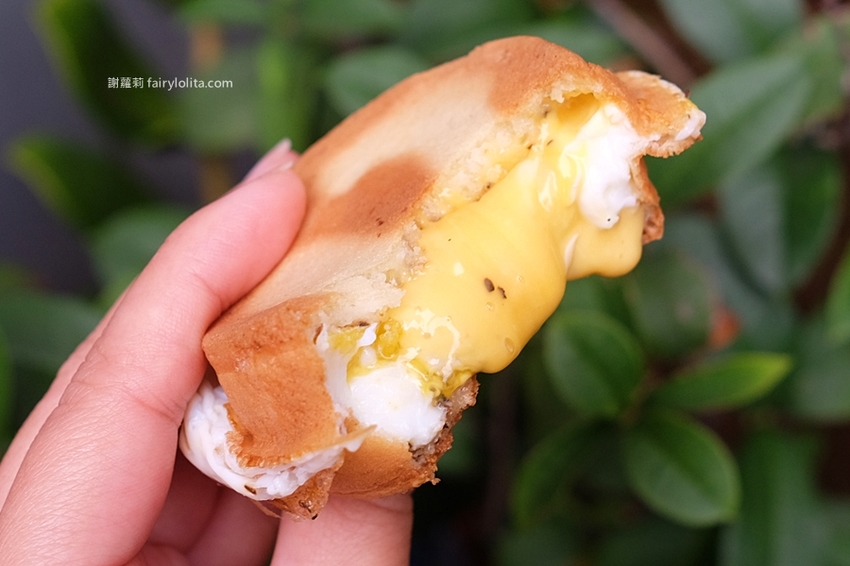 將軍創意車輪餅。一開店人潮立馬排起來,車輪餅銅板價一個10元,大排長龍只為吃上這一顆! @蹦啾♥謝蘿莉 La vie heureuse