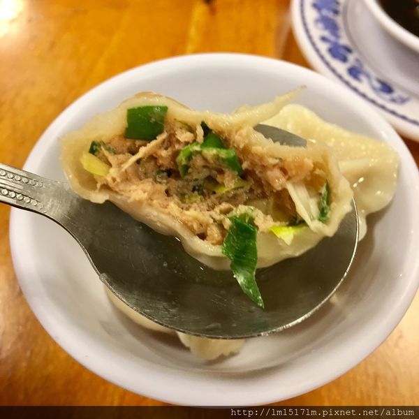 【台中神岡區】讓人垂涎三尺的壯觀水餃擺盤以及多種海鮮料理『蓉城水餃川菜海鮮小館』