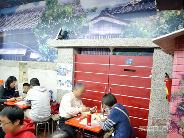 呷二嘴15-台灣早期街邊小巷的復古風