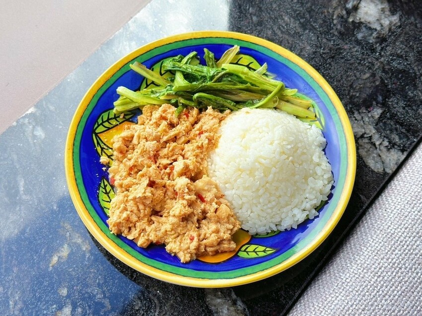 飲控族必吃！ComfortaBox雞絞肉餐超方便，內湖健康餐推薦。