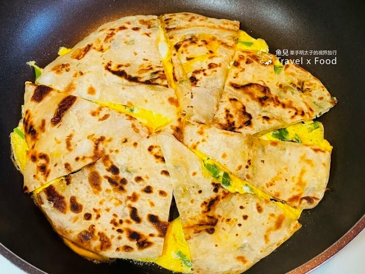 蔥大爺餅舖|七十年老店,鬍鬚老闆很親切,皮軟Q彈不掉屑,北方家鄉味兒好吃到回味 @魚兒 x 牽手明太子的「視」界旅行