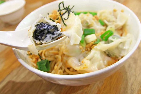 【內湖美食】雲謙徽餛飩-五種不同口味的餛飩
