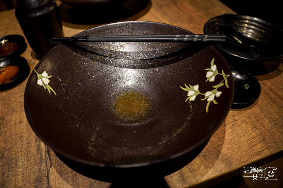 37基隆美食古月香熬粹牛肉麵三寶牛肉麵牛筋牛肚牛肉片.jpg 37基隆美食古月香熬粹牛肉麵三寶牛肉麵牛筋牛肚牛肉片.jpg