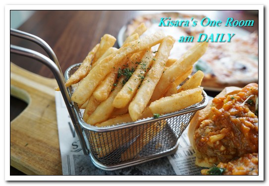 am Daily:忠孝復興早午餐.一個像家,又像是風景明信片一角的小餐館──am DAILY