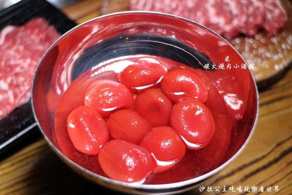 米碳火燒肉小酒館:新北.新莊/迴龍『米碳火燒肉小酒館』居酒屋/燒烤/串燒/捷運迴龍站