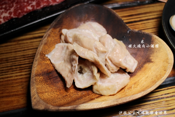 米碳火燒肉小酒館:新北.新莊/迴龍『米碳火燒肉小酒館』居酒屋/燒烤/串燒/捷運迴龍站