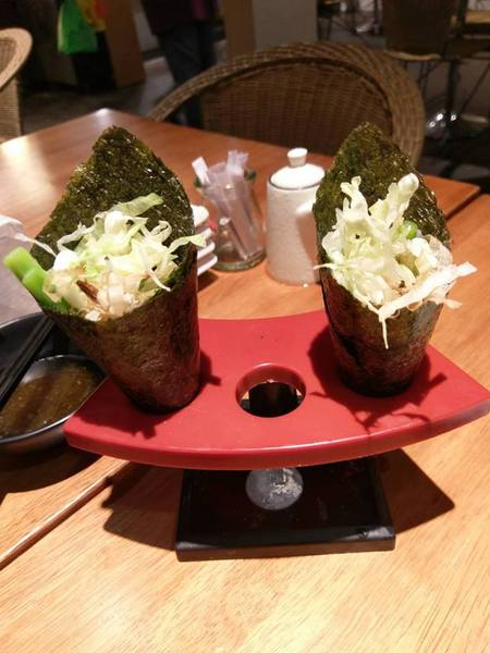 蘭陵酒肆-手作り和風料理:蘭陵酒肆-手作り和風料理-超實惠雙人套餐 餐點豐盛、新鮮 還設有兒童遊樂區 減輕父母的負擔