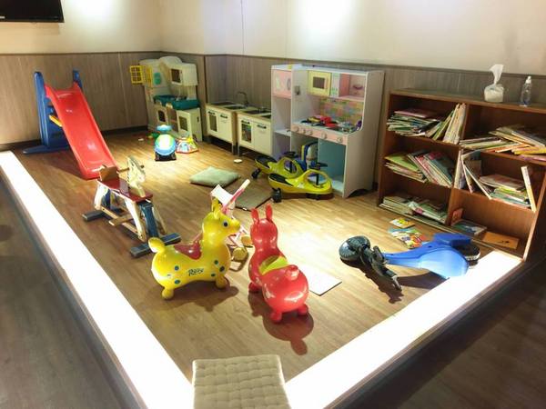 蘭陵酒肆-手作り和風料理:蘭陵酒肆-手作り和風料理-超實惠雙人套餐 餐點豐盛、新鮮 還設有兒童遊樂區 減輕父母的負擔