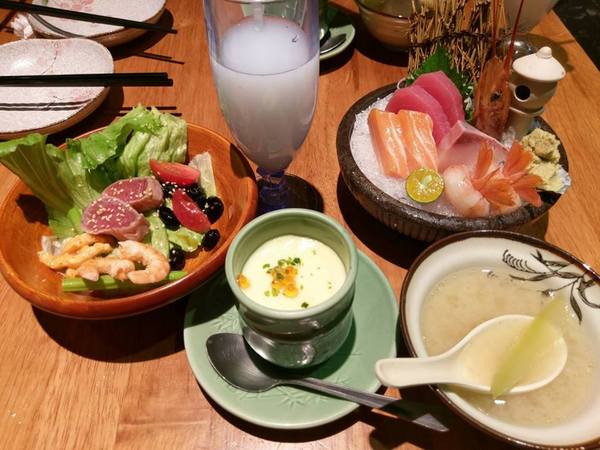 蘭陵酒肆-手作り和風料理:蘭陵酒肆-手作り和風料理-超實惠雙人套餐 餐點豐盛、新鮮 還設有兒童遊樂區 減輕父母的負擔