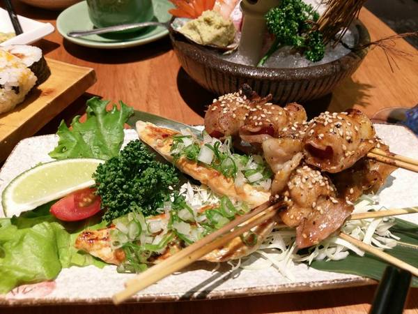 蘭陵酒肆-手作り和風料理:蘭陵酒肆-手作り和風料理-超實惠雙人套餐 餐點豐盛、新鮮 還設有兒童遊樂區 減輕父母的負擔